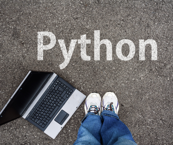 Spoznaj moč programskega jezika Python in si odprite pot v prihodnost